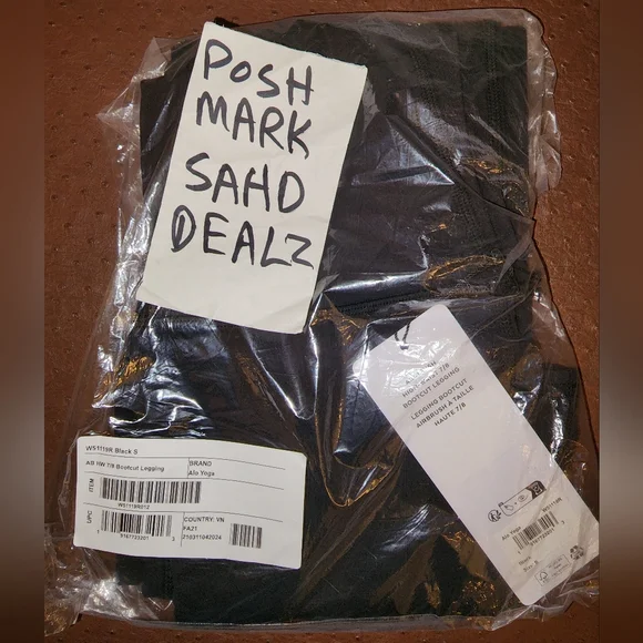 Womens Alo Yoga Airbrush High Waist 7/8 Bootcut Legging Black Small - Picture 2 of 3